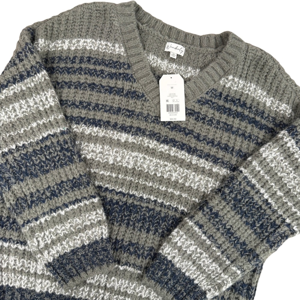 NEW Wonderly Women Striped V Neck Fashion Sweater Size M